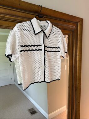 Abercrombie & Fitch White Open-Knit Short Sleeve Cardigan with Black Trim